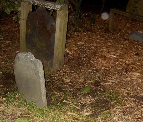 Charleston: 90-Minute Ghost & Graveyard Walking Tour - Key Tour Highlights