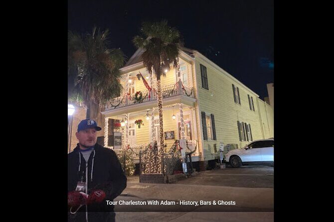 Charleston Dark History & Ghost Tour with Adam - Meeting Adam at 151 Meeting St and Getting Oriented Fast