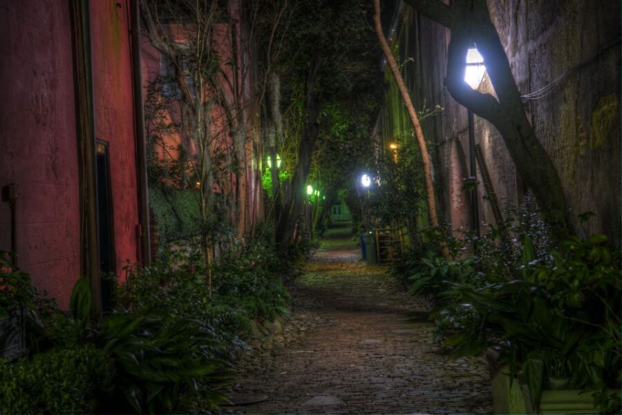 Charleston: Death and Depravity Ghost Walking Tour - Powder Magazine: Where the Past Starts Feeling Physical