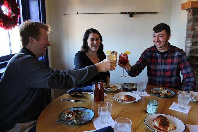 Charleston French Quarter or Brunch Food Tour with 7+ Tastings - Upper King St Brunch Stops: Biscuit, Quiche, Fried Green Tomatoes