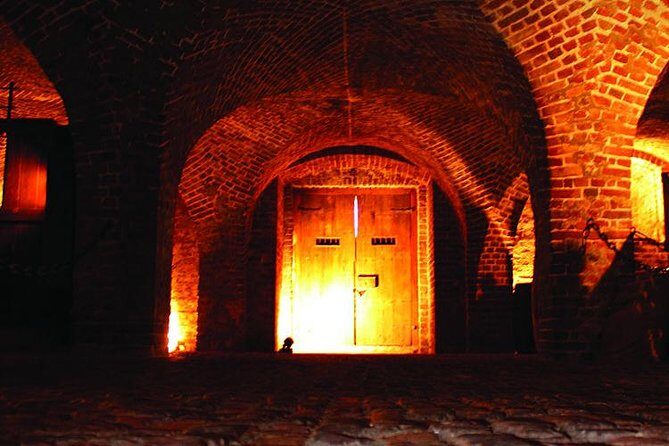 Charleston Ghost & Dungeon Night-Time Walking Tour with Entry to Provost Dungeon - Inside the Provost Dungeon: A Pre-Revolutionary Prison You Can See