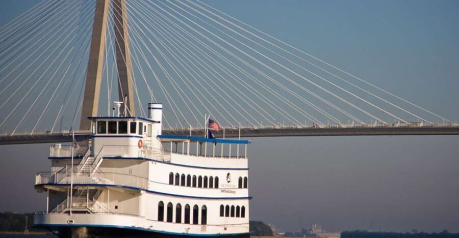 Charleston: Historic City Tour and Harbor Cruise - A 2-in-1 Charleston Day: Coach Sights, Then Harbor Views