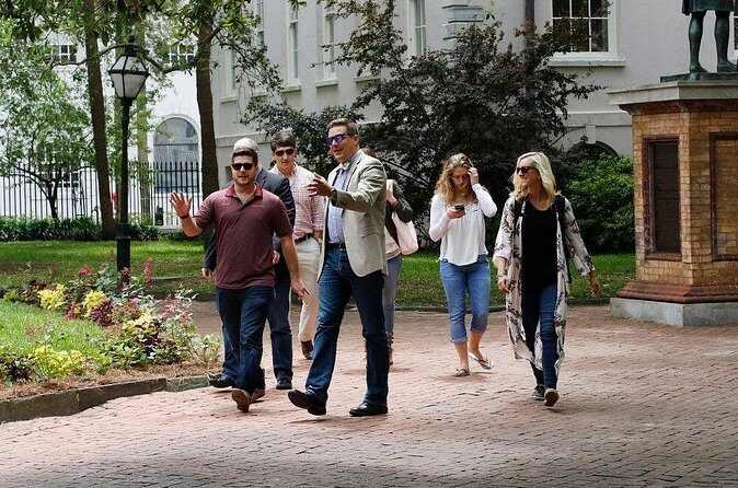 Charleston Historical Walking Tour: Pirates, Patriots, and More - Riley Waterfront Park near the Market: a break that also tells a story