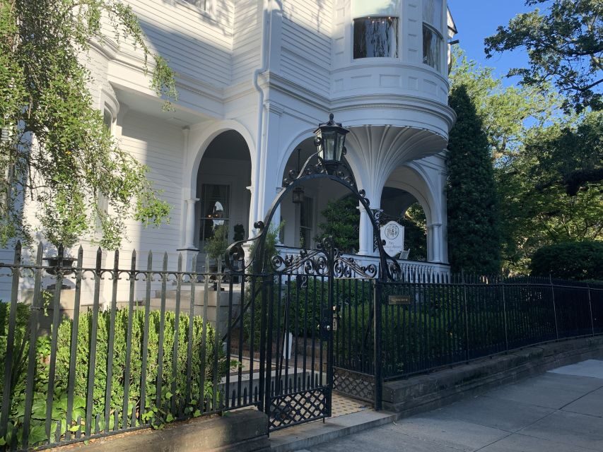 Charleston: Historical Walking Tour with Storytelling - Guide Quality: The Real Secret Ingredient