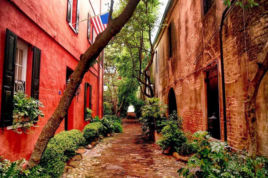 Charleston: History and Architecture Guided Walking Tour - A 90-Minute Walk That Helps Charleston Click Into Place