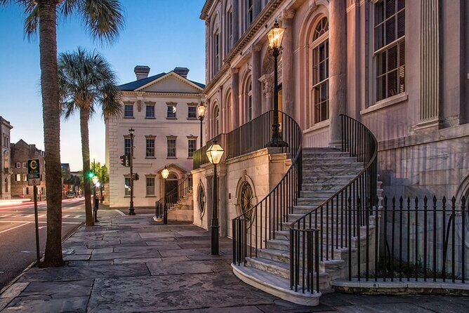 Charleston History and Architecture Walking Tour - Rainbow Row: How 13 Pastel Houses Became a Charleston Icon