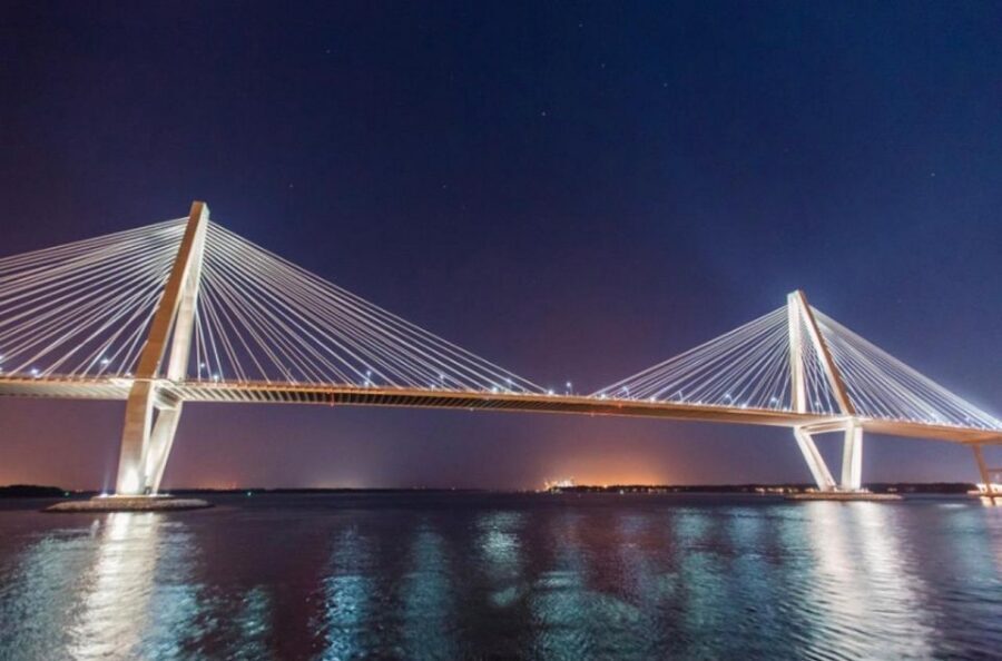 Charleston: Luxury Harbor Dinner Cruise - Music and Atmosphere: A Fun Night Out That Still Feels Classy