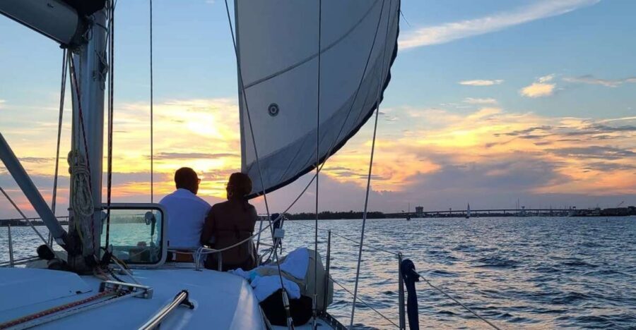 Charleston: Private BYOB Luxury Yacht Cruise - Meeting at the marina: how the cruise actually starts