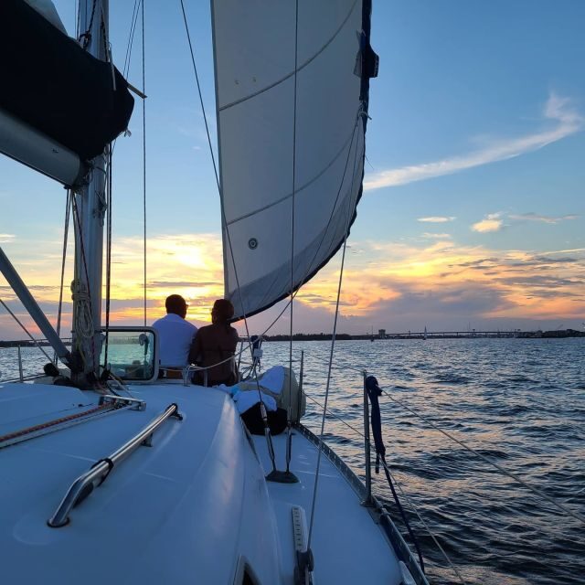 Charleston: Private BYOB Luxury Yacht Cruise - From the dock past Charleston Battery: the best way to get your bearings