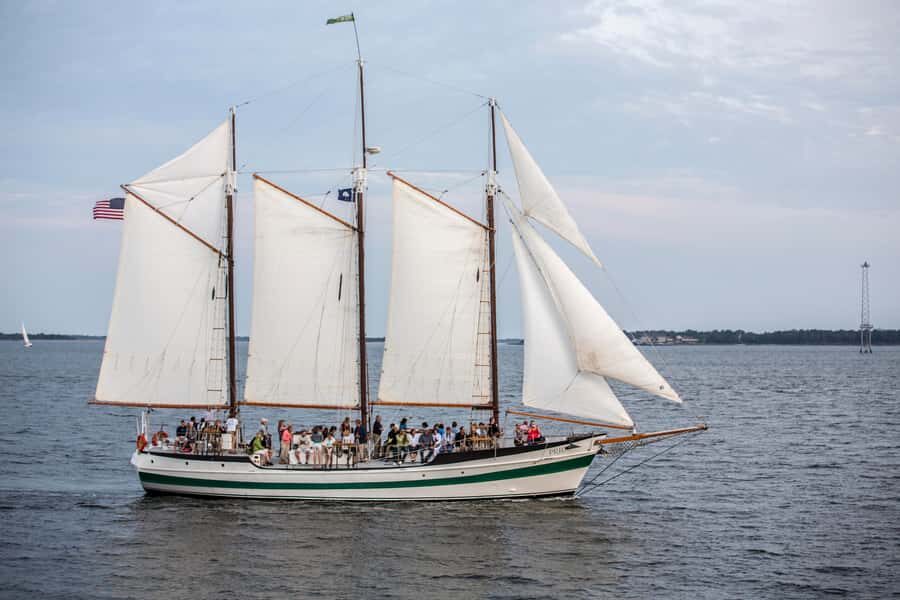 Charleston: Schooner Sailing Harbor Tour & Dolphin Watch - The 1.5-hour flow: sailing out, spotting landmarks, then heading back