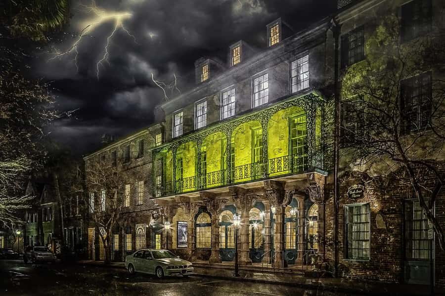 Charleston: Spirits & Spirits Haunted Pub Crawl - The stories: cryptids, demons, prohibition, and the Boo Hag
