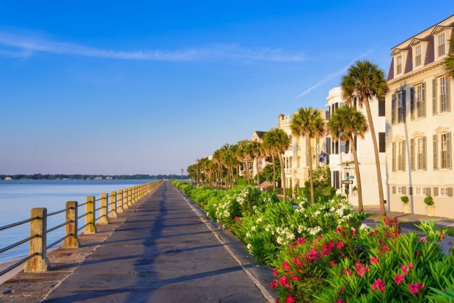 Charleston walking tour with a Citadel history professor - The Four Corners of Law and Washington Park: Rules, Power, and Everyday Life