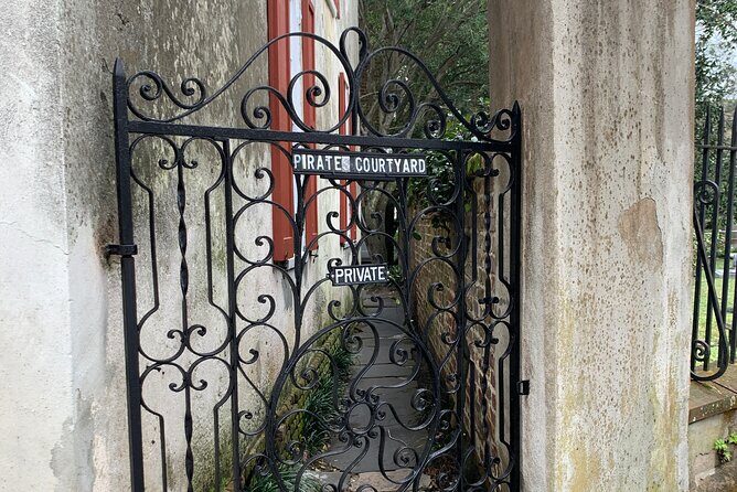 Charleston's Haunted Ghost Tour - Solo Smart Phone Guided Tour - Unitarian Church in Charleston: Anna Searching for Edgar Allan