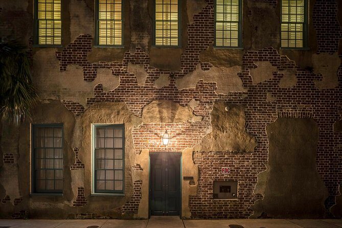 Curses, Corsets, & Candlelight: Terrors of Charleston Ghost Tours - How Scary Is It, Really? Match Your Expectations