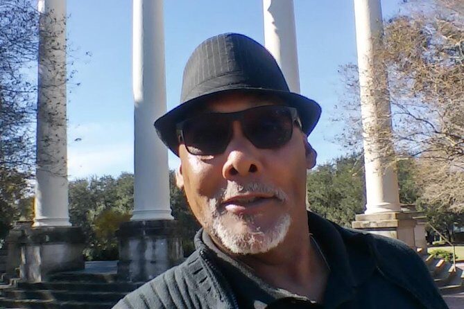 Frankly Charleston Sunday Walking Tour - Group size, dogs, and the no-alcohol rule
