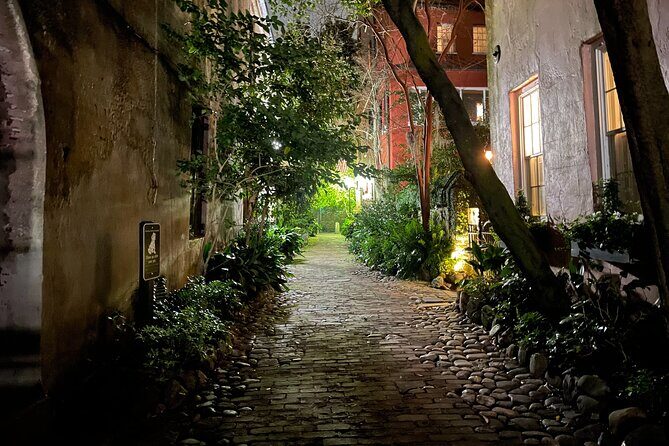 Guided Walking Ghost Tour in Charleston - Getting the Most Out of the Walk: Simple Tips That Matter