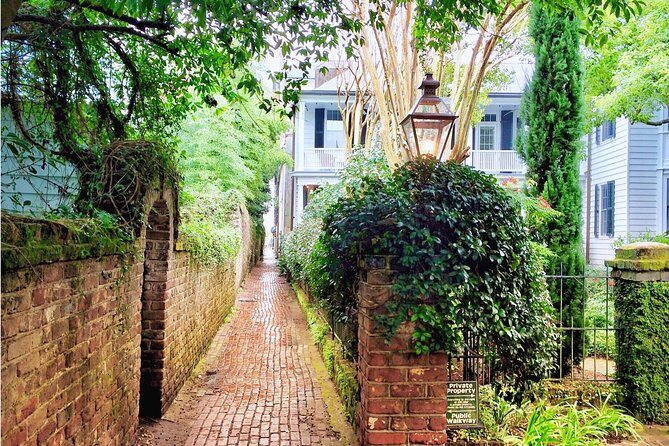 Hidden Alleyways and Historic Sites Small-Group Walking Tour - Meeting at the Old Exchange & Provost Dungeon: Big Name, No Inside Access