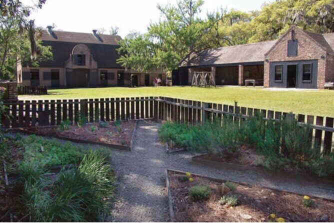 Middleton Plantation-3 hour guided tour- hotel pickup-admission - Should you book the Middleton Plantation guided tour from Charleston?