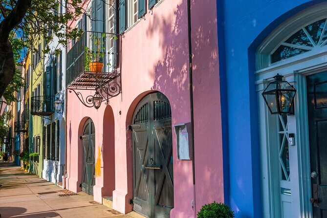 Old Town Trolley Charleston Sightseeing Tour - Battery & White Point Gardens: quick coastal views that set the stage