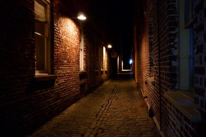 Paranormal Investigation: YOU are the Ghost Hunter - Stop by Stop: Seven Charleston Locations With a Paranormal Angle