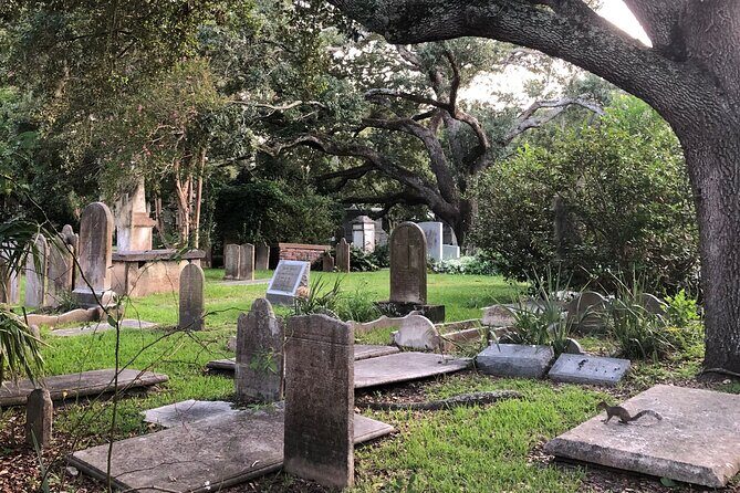 Pirate Escape Charleston Scavenger Hunt and Free Museum - Self-guided means you control the pace (and the effort)