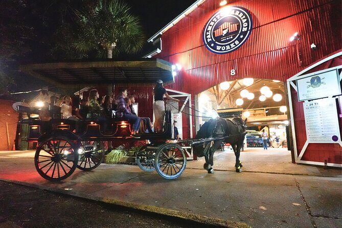 Private Evening Carriage Tour Charleston - Palmetto Carriage - Circular Church graveyard: the scene that makes the haunting theme feel real