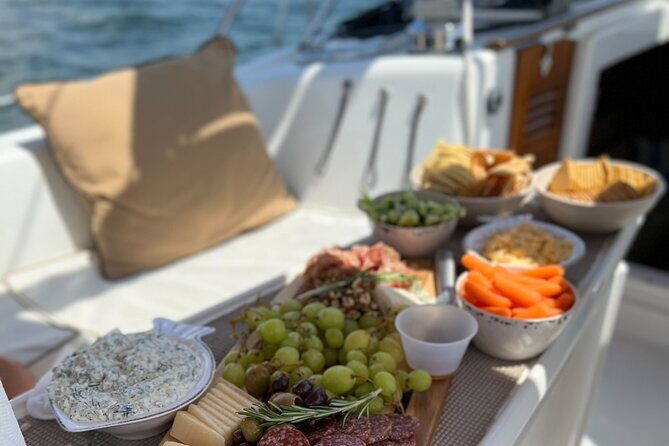 Private Morning Sail, Dolphin and History Tour on Mystique - Who This Tour Fits Best (Couples, Families, and Dolphin Chasers)