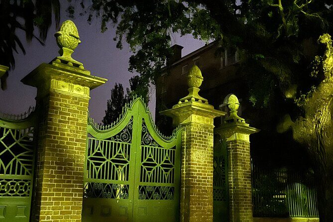 Private Walking Tour Culture and History of Charleston - Meeting at 105 Meeting St: how to set yourself up for an easy start