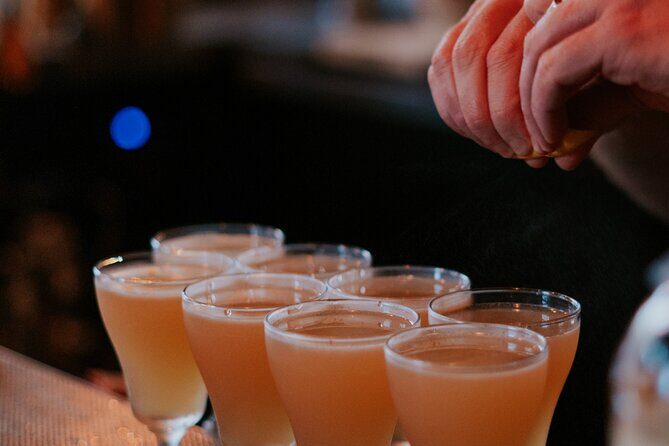 Sip History in The Sun Cabana Covered Cocktail Class - Who should book this cocktail class (and who might not love it)