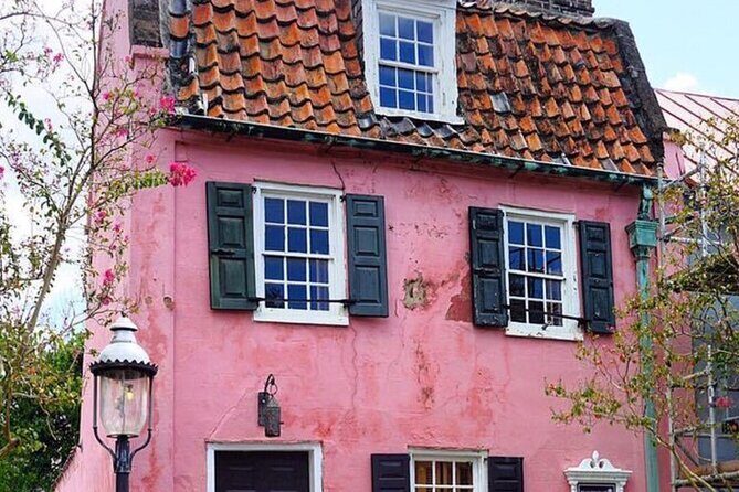 Small Group Historic Charleston walking Tour - White Point Garden And The Battery: Where Charleston’s Story Starts